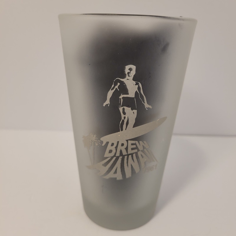 Flying Saucer Brew Hawaii 1961 God Save the King Beer Pint Glass Surfing